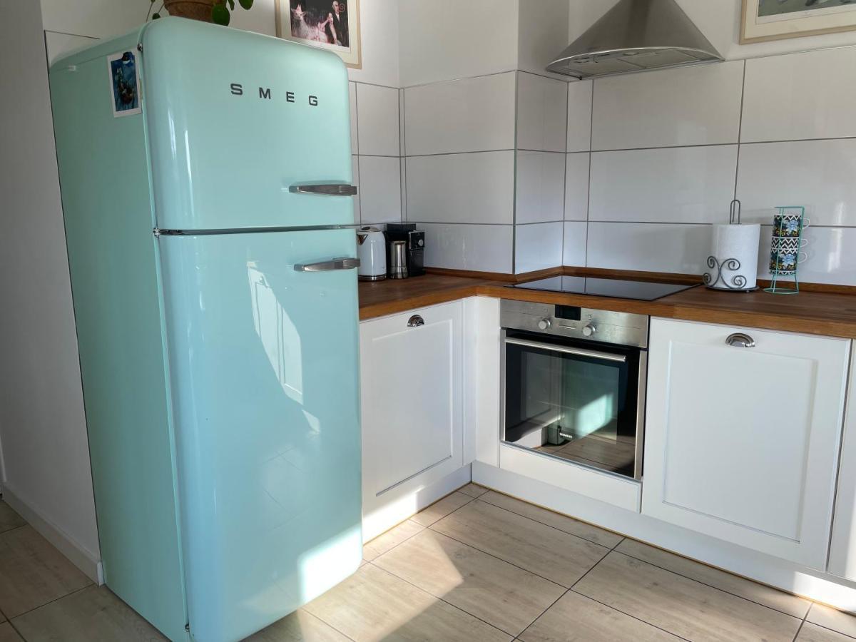 Art Studio Apartment Тичи Екстериор снимка