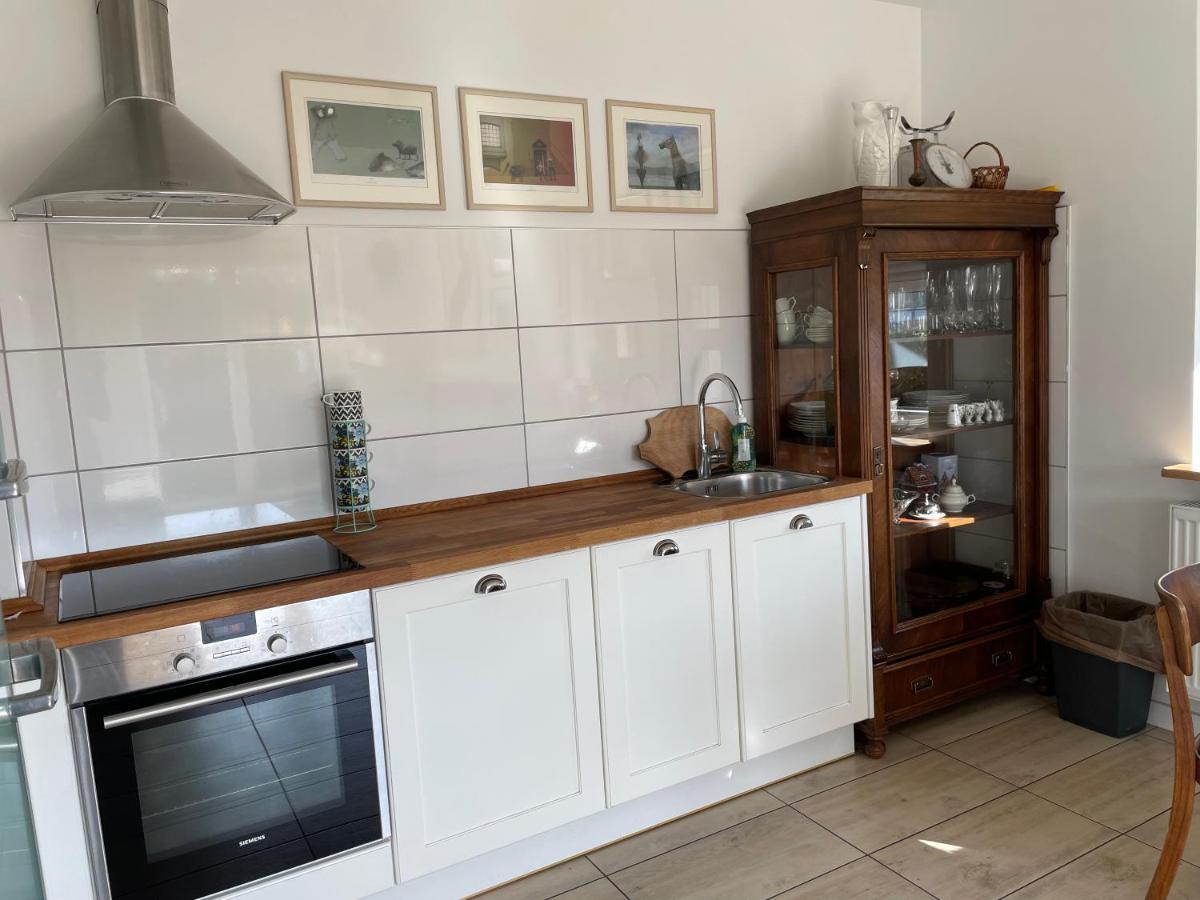 Art Studio Apartment Тичи Екстериор снимка